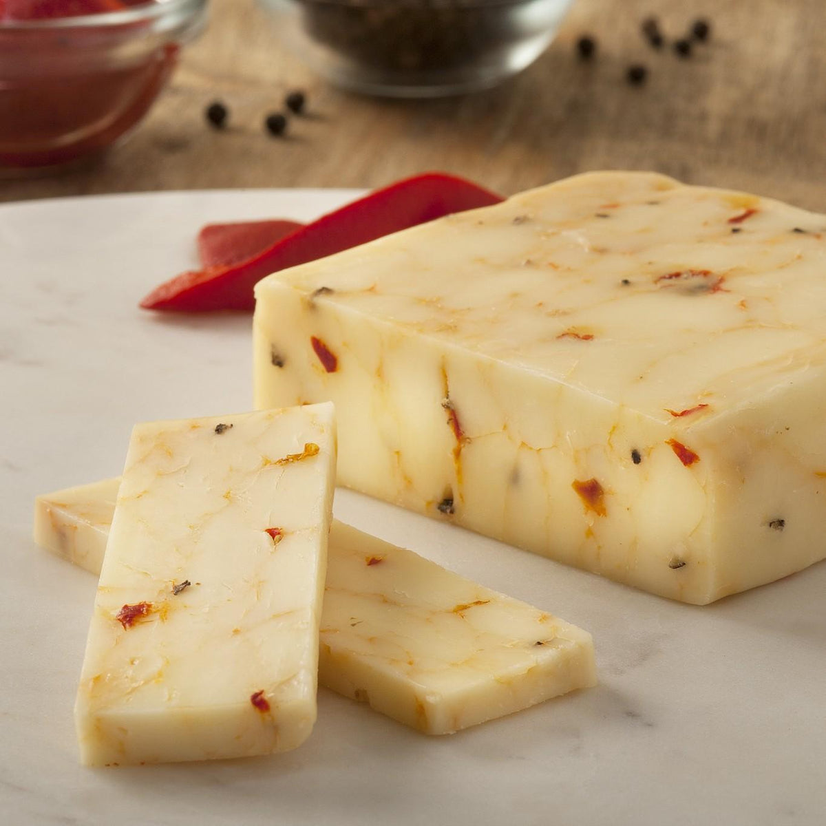 Roasted Red Pepper & Cracked Peppercorn Cheddar Gruyere