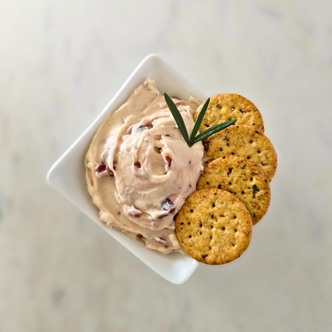 Cheddar Gruyere Cranberry Spreadable Cheese