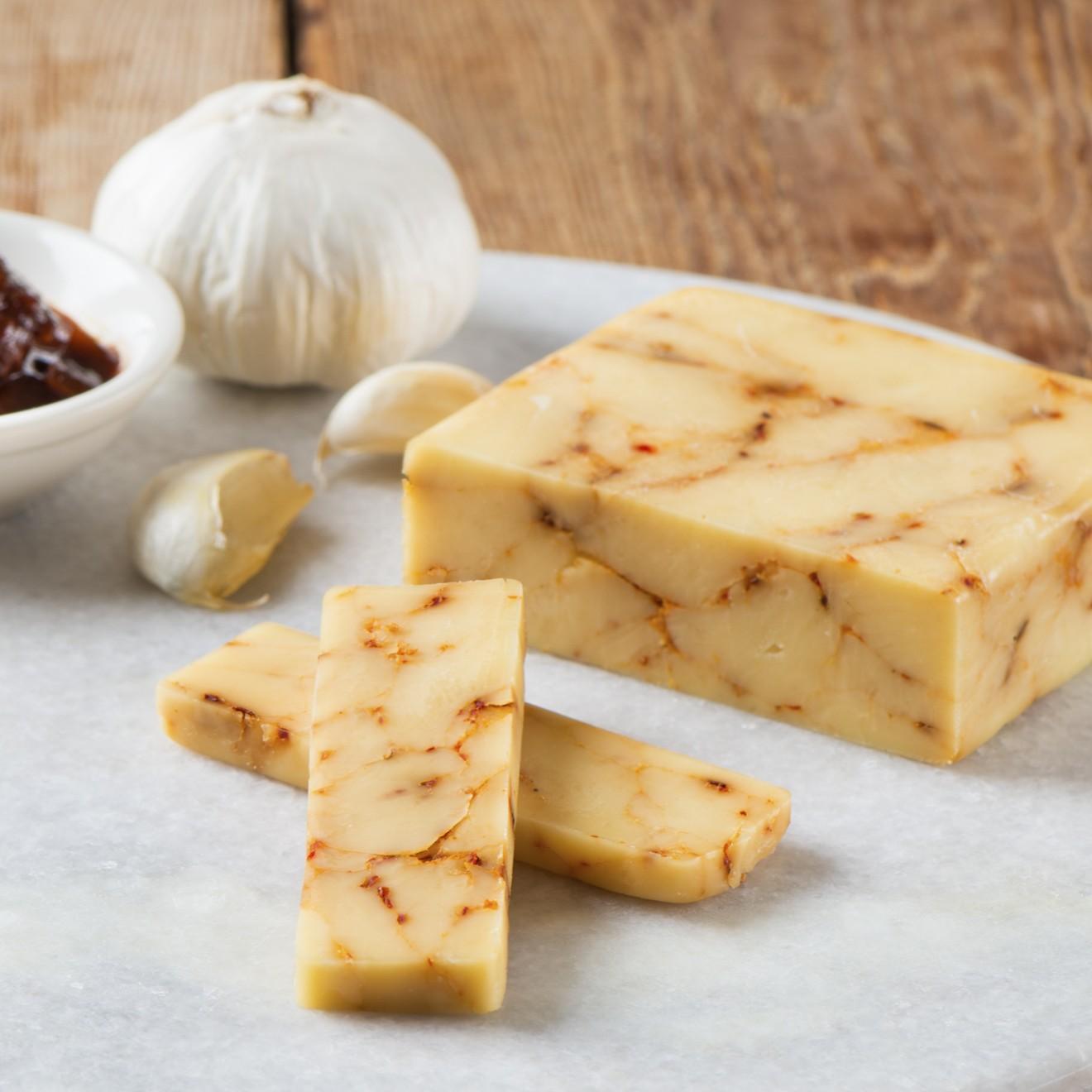 Chipotle Garlic Cheddar Gruyere