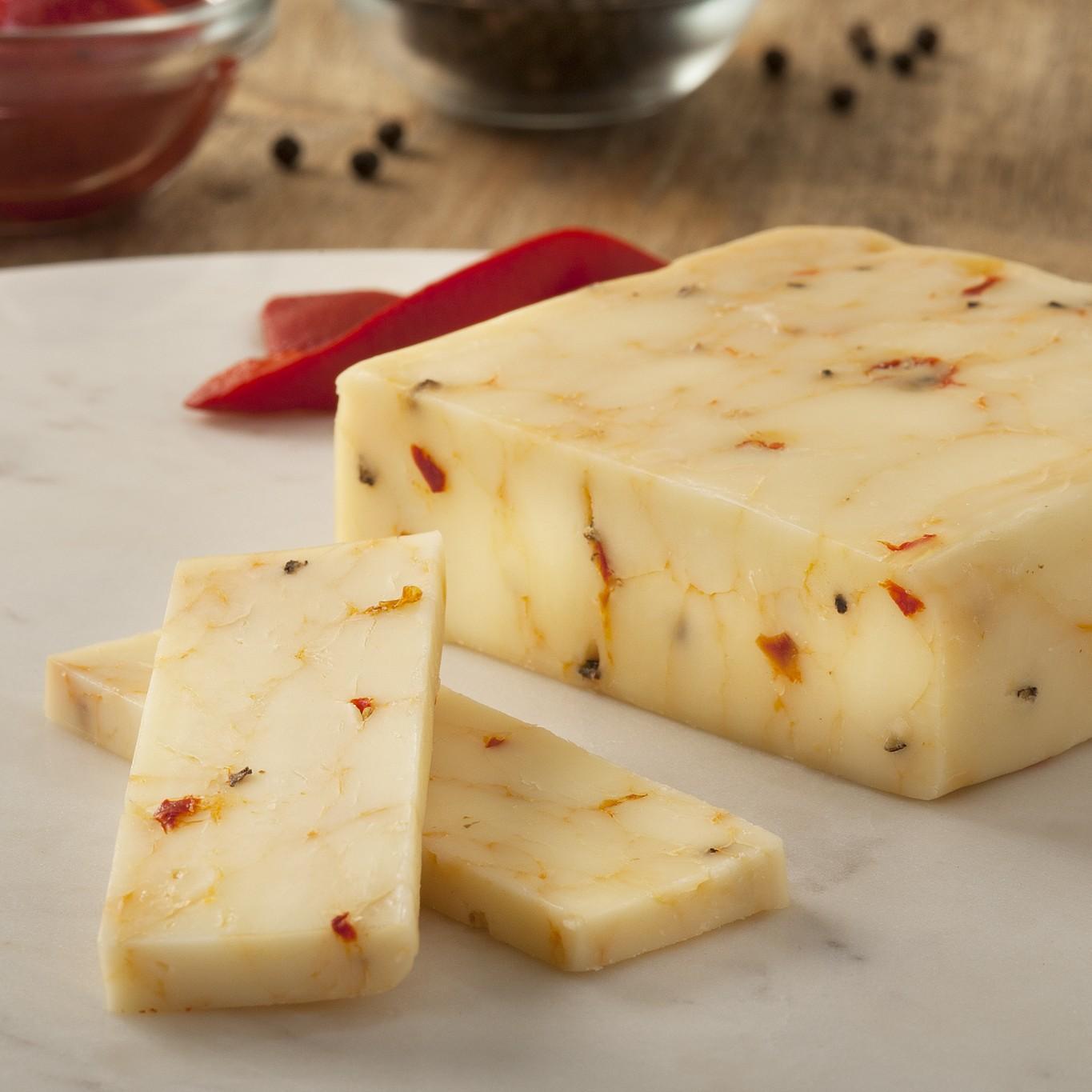 Roasted Red Pepper & Cracked Peppercorn Cheddar Gruyere